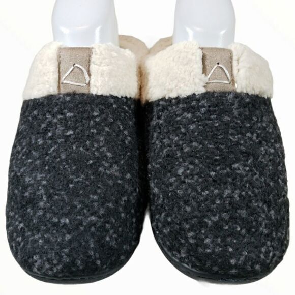 Shoes - Aimony Slippers Size Medium Women's Memory Foam